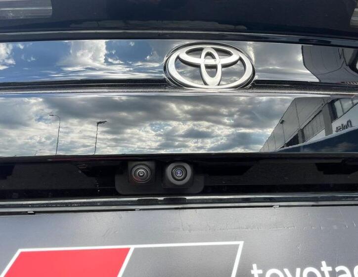 Toyota C-HR 13