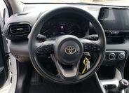 Toyota Yaris 16
