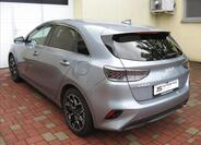 KIA Ceed 10