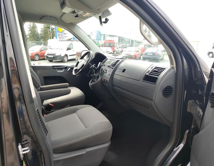 Volkswagen Multivan 9