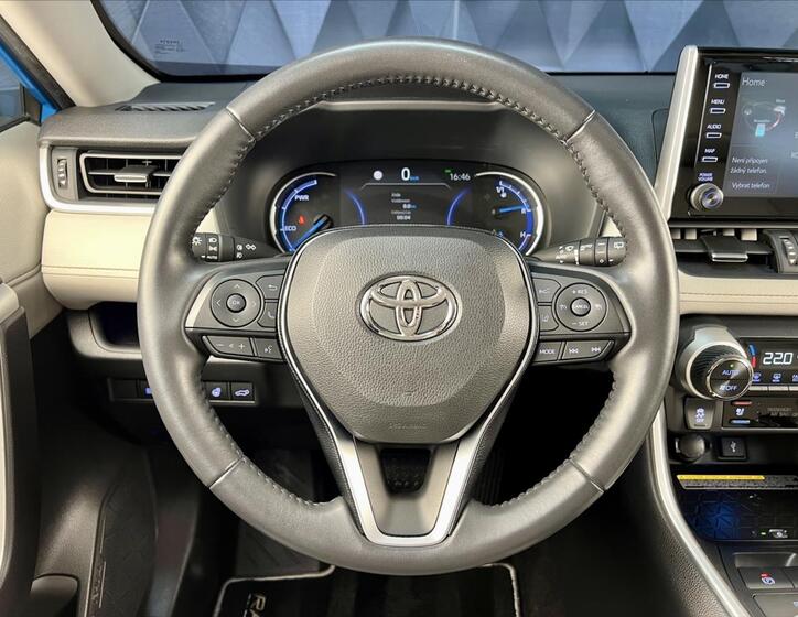 Toyota RAV4 13