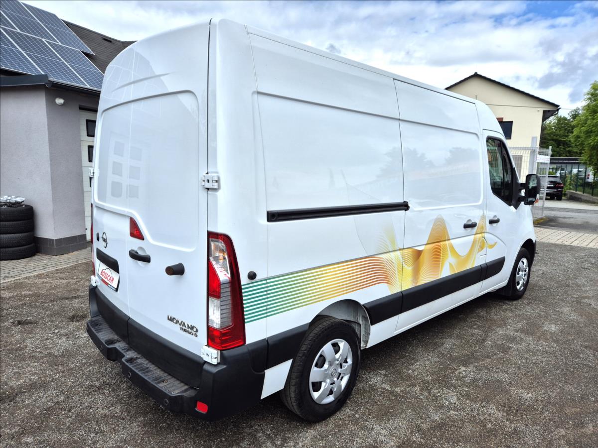 Opel Movano