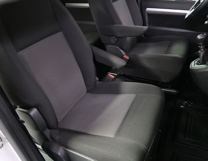 Toyota ProAce 13