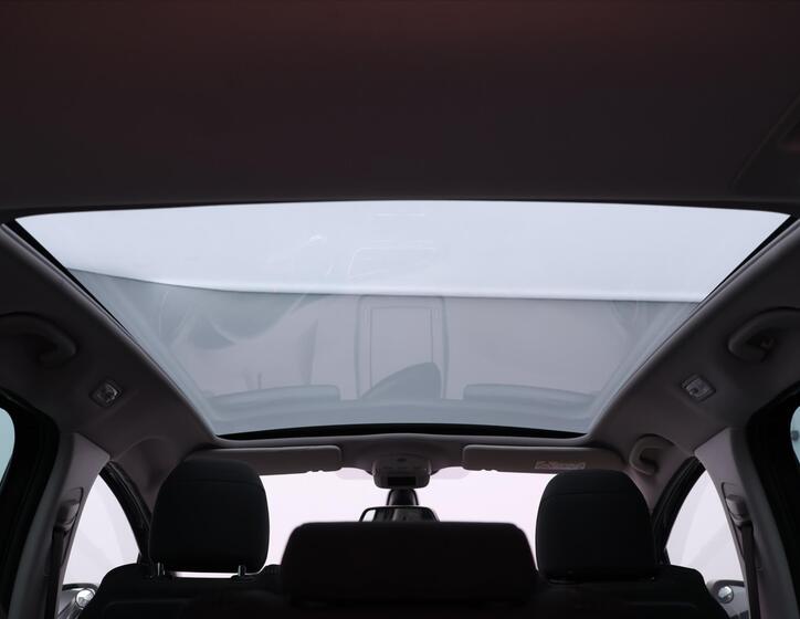 Peugeot 5008 23