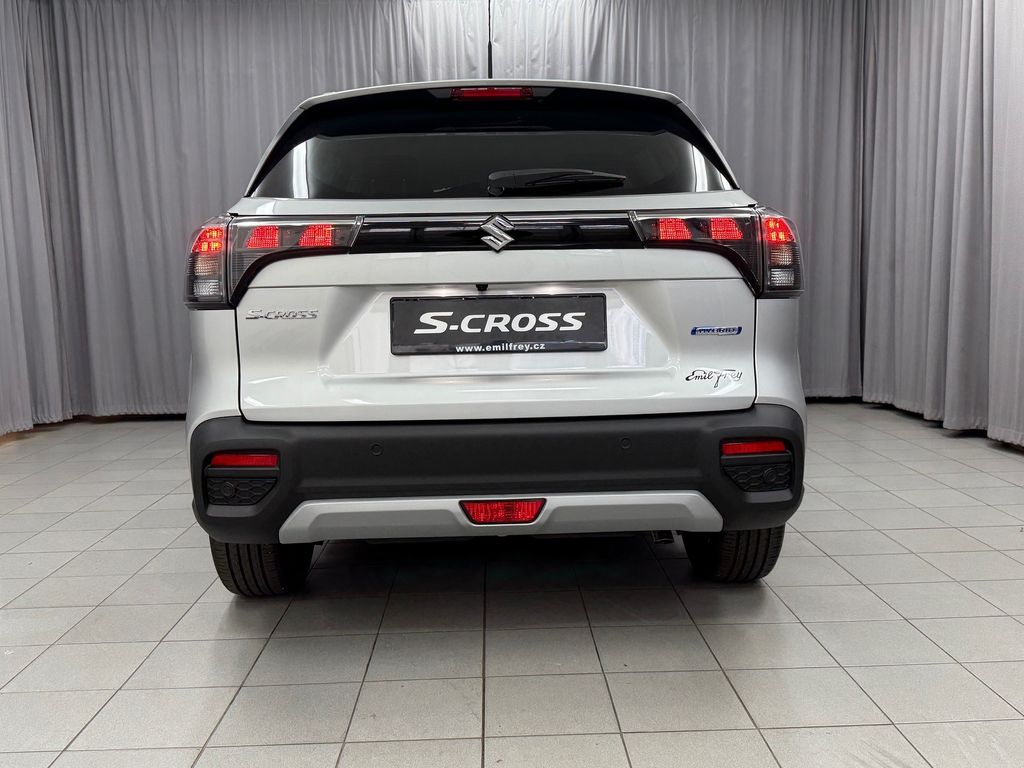 Suzuki S-Cross