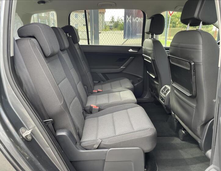 Volkswagen Touran 33