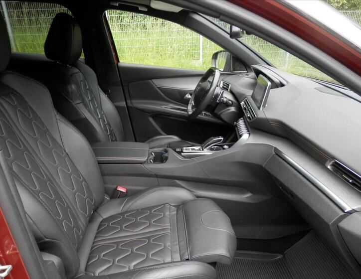 Peugeot 3008 13