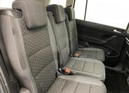 Volkswagen Touran 8