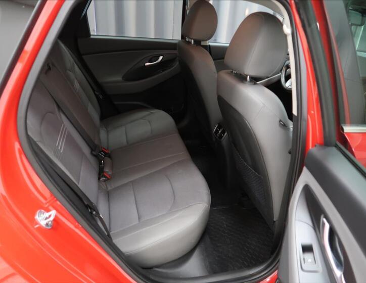 Hyundai i30 10
