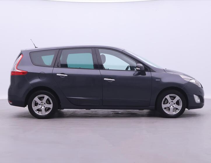 Renault Scénic 8