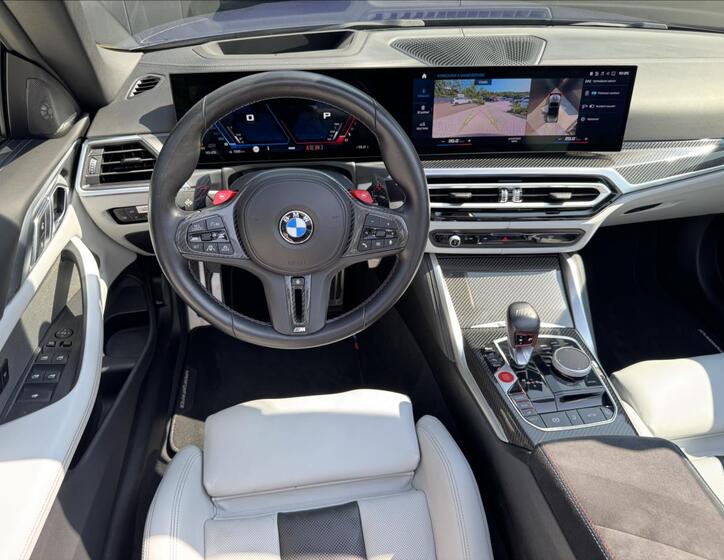 BMW M4 16