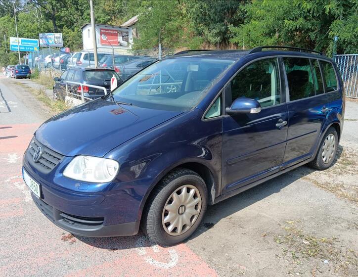 Volkswagen Touran 4