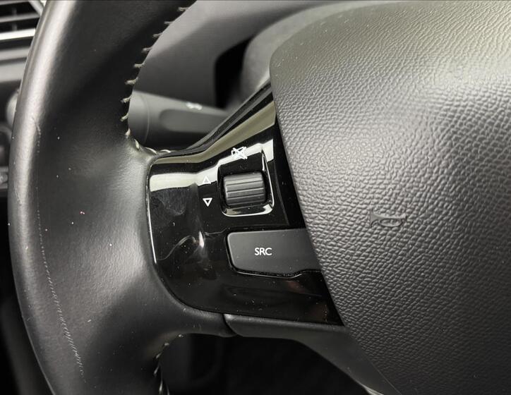 Peugeot 308 9