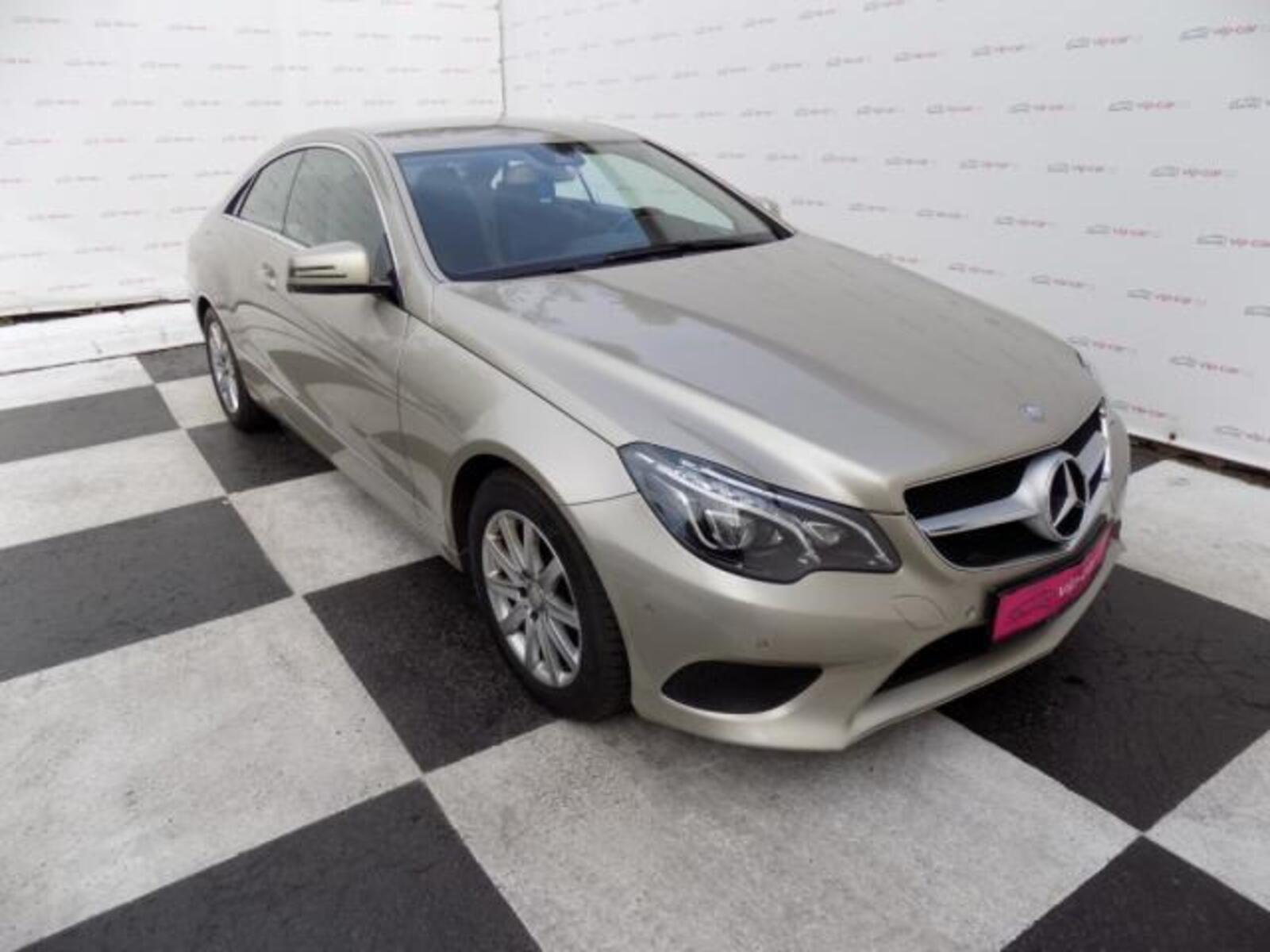 Mercedes-Benz Třídy E 6