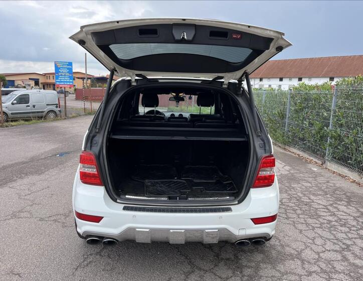 Mercedes-Benz Třídy M 33