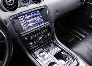 Jaguar XJ 30