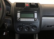 Volkswagen Golf 16