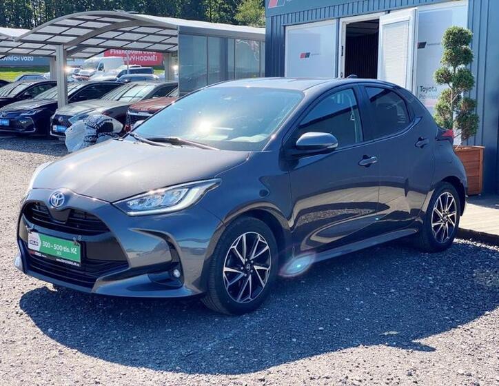 Toyota Yaris 4