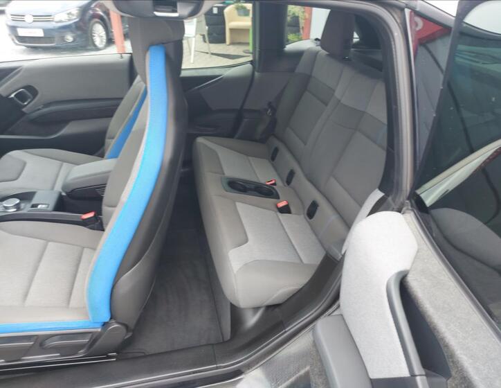 BMW i3 11