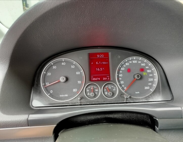 Volkswagen Touran 18