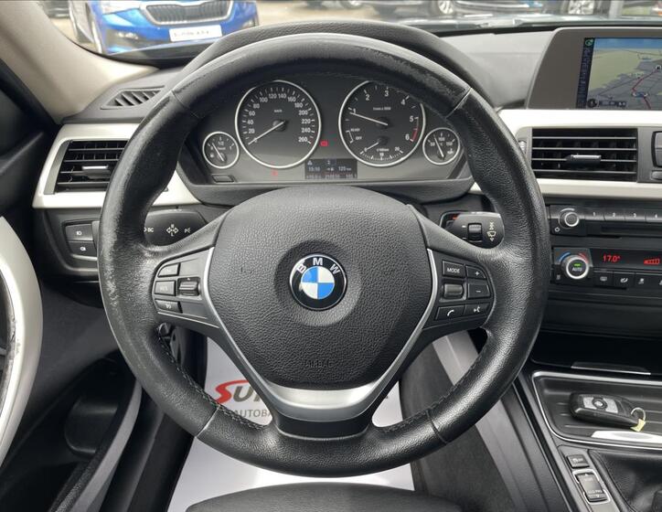 BMW Řada 3 30