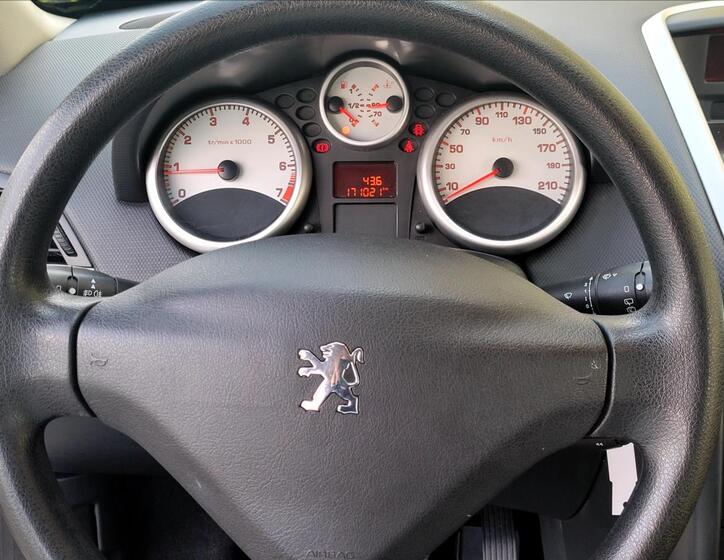 Peugeot 207 26