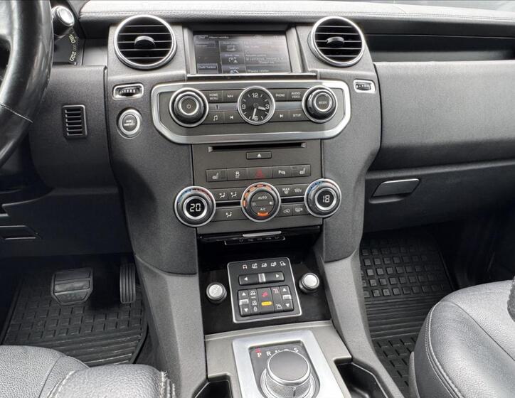 Land Rover Discovery 15