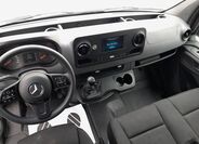 Mercedes-Benz Sprinter 11
