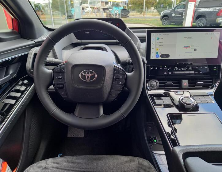 Toyota bZ4X 12