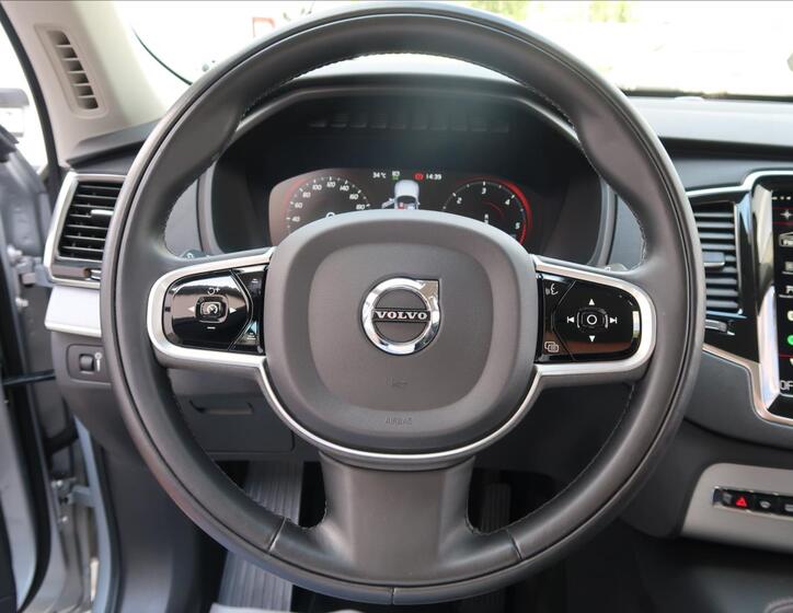 Volvo XC90 19