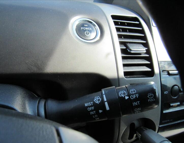Toyota Prius 24