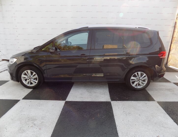 Volkswagen Touran 2
