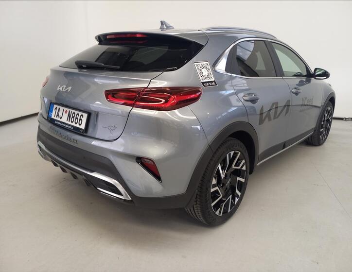 KIA XCeed 4
