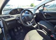 Peugeot 208 15