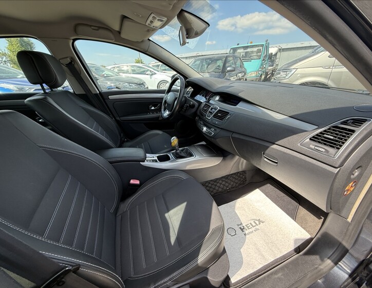 Renault Laguna 32