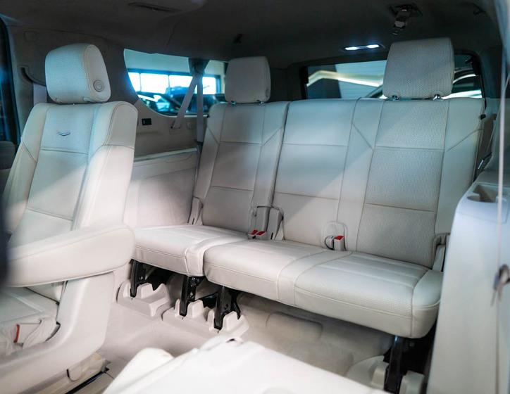 Cadillac Escalade 44