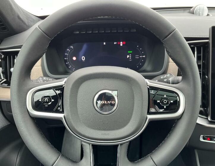 Volvo XC90 6