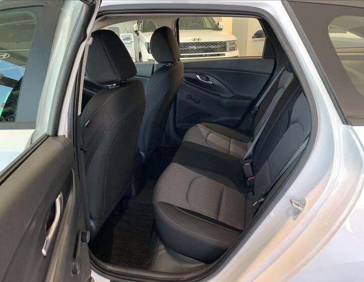 Hyundai i30 12