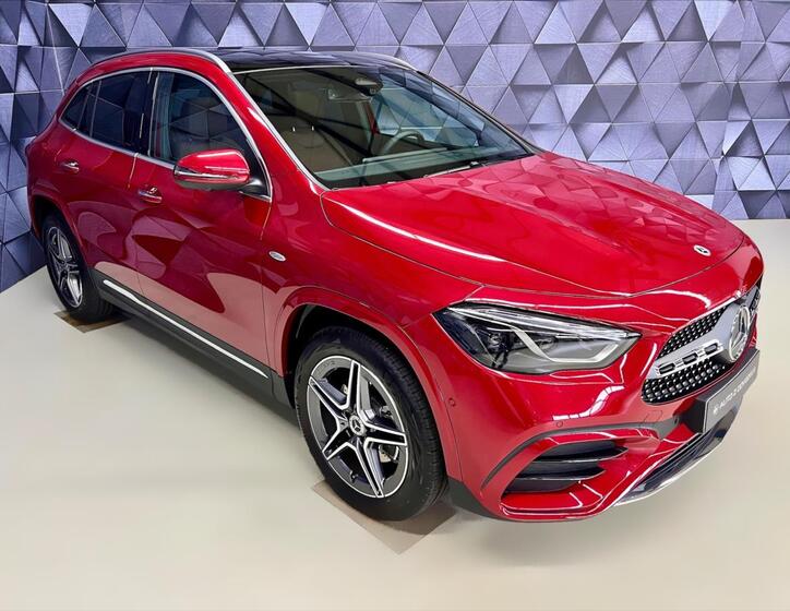 Mercedes-Benz GLA 4