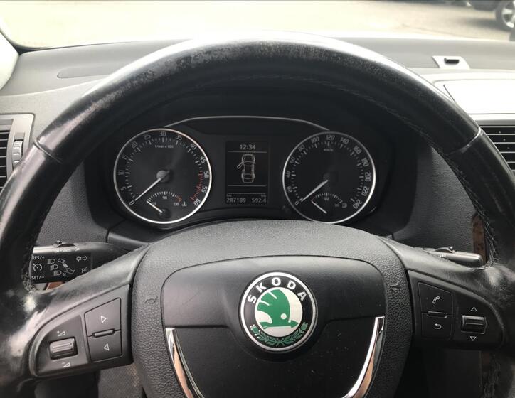 Škoda Octavia 10