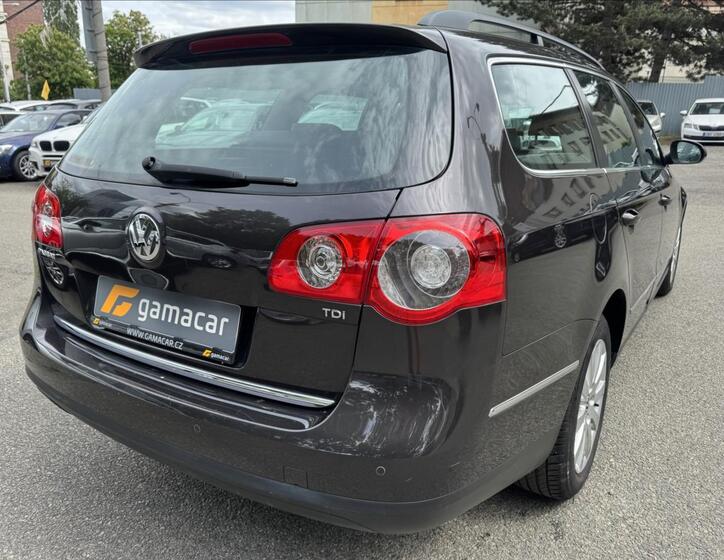 Volkswagen Passat 9