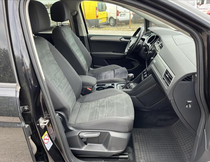 Volkswagen Touran 11