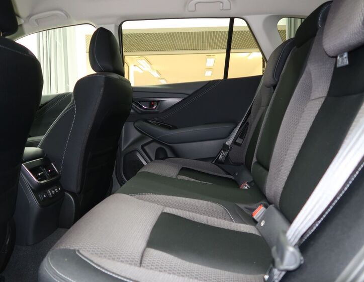 Subaru Outback 8