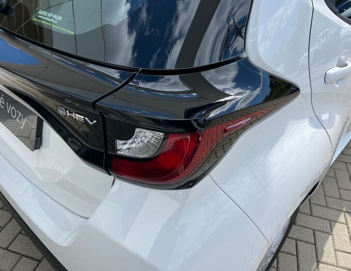 Toyota Yaris 11