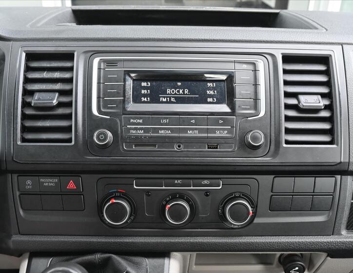 Volkswagen Transporter 12