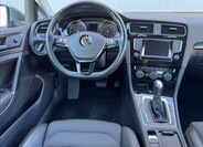 Volkswagen Golf 26