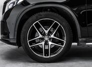 Mercedes-Benz GLE 2