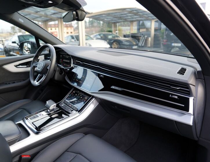 Audi Q7 27