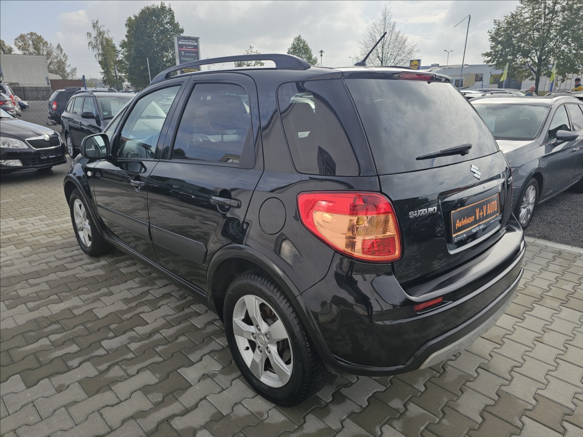 Suzuki SX4