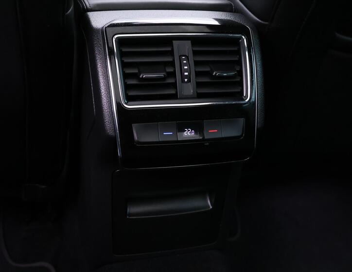 Škoda Superb 37